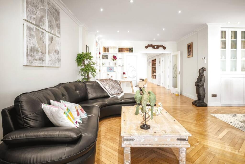 Zurriola Beachfront Luxury Appartement *